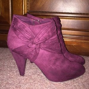 Fioni Ankle Boots